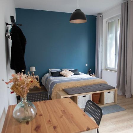 Ferienwohnung Chambre Au Coeur De Loudun Exterior foto