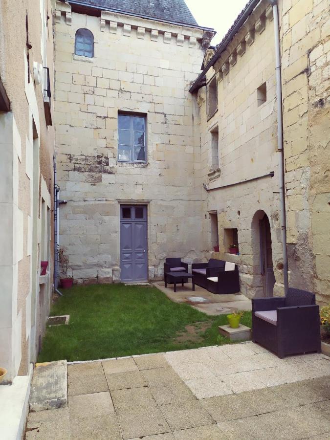 Ferienwohnung Chambre Au Coeur De Loudun Exterior foto