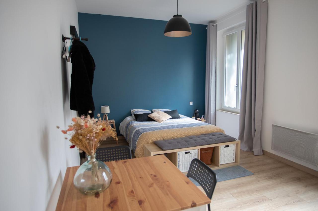 Ferienwohnung Chambre Au Coeur De Loudun Exterior foto